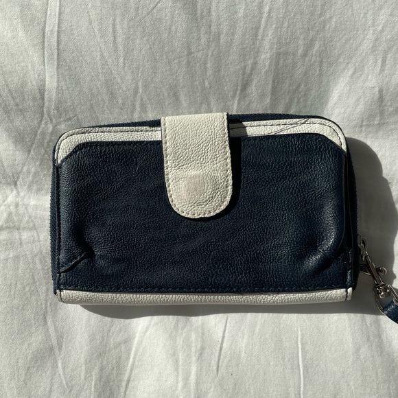 Wallet - Picture 2 of 3